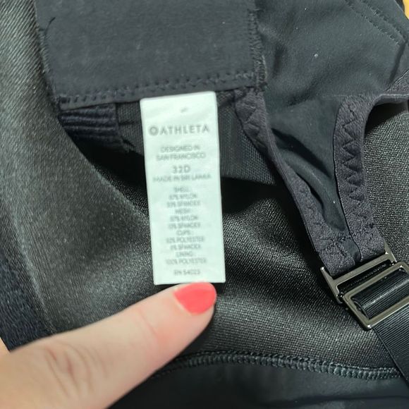 ATHLETA - Glory Bra - Black Underwire Sports Bra sz 32D - Picture 9 of 9